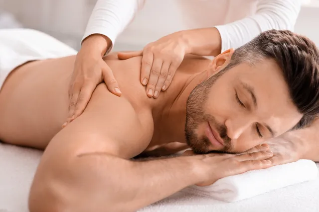Back and shoulder massage with warm oil at 22 Ayur