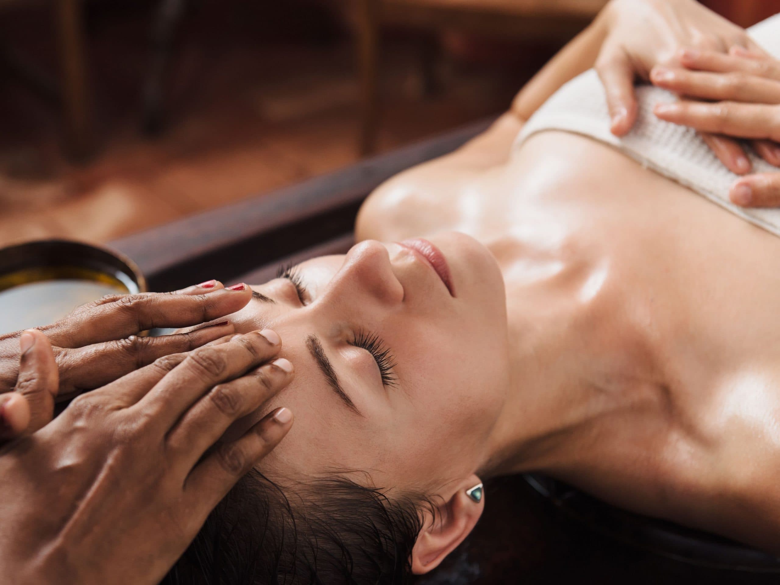 Ghritam Abhyangam warm medicated ghee massage at 22 Ayur
