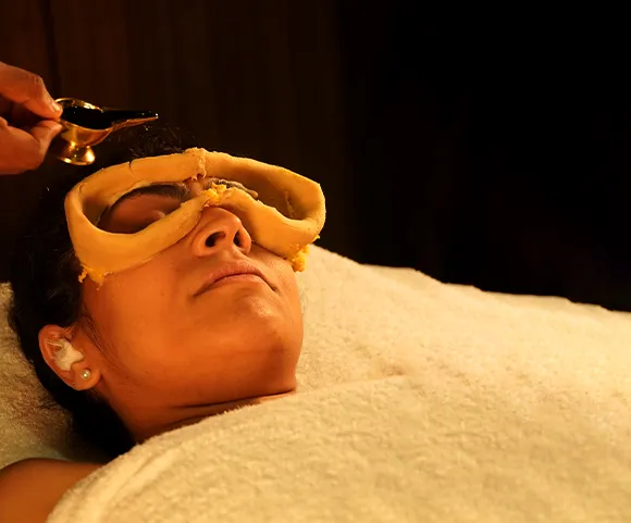 Siro Vasti head oil pooling treatment at 22 Ayur clinic