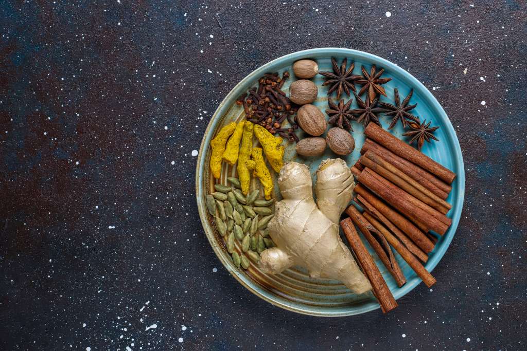 Warming ginger bath with fresh ginger root at 22 Ayur