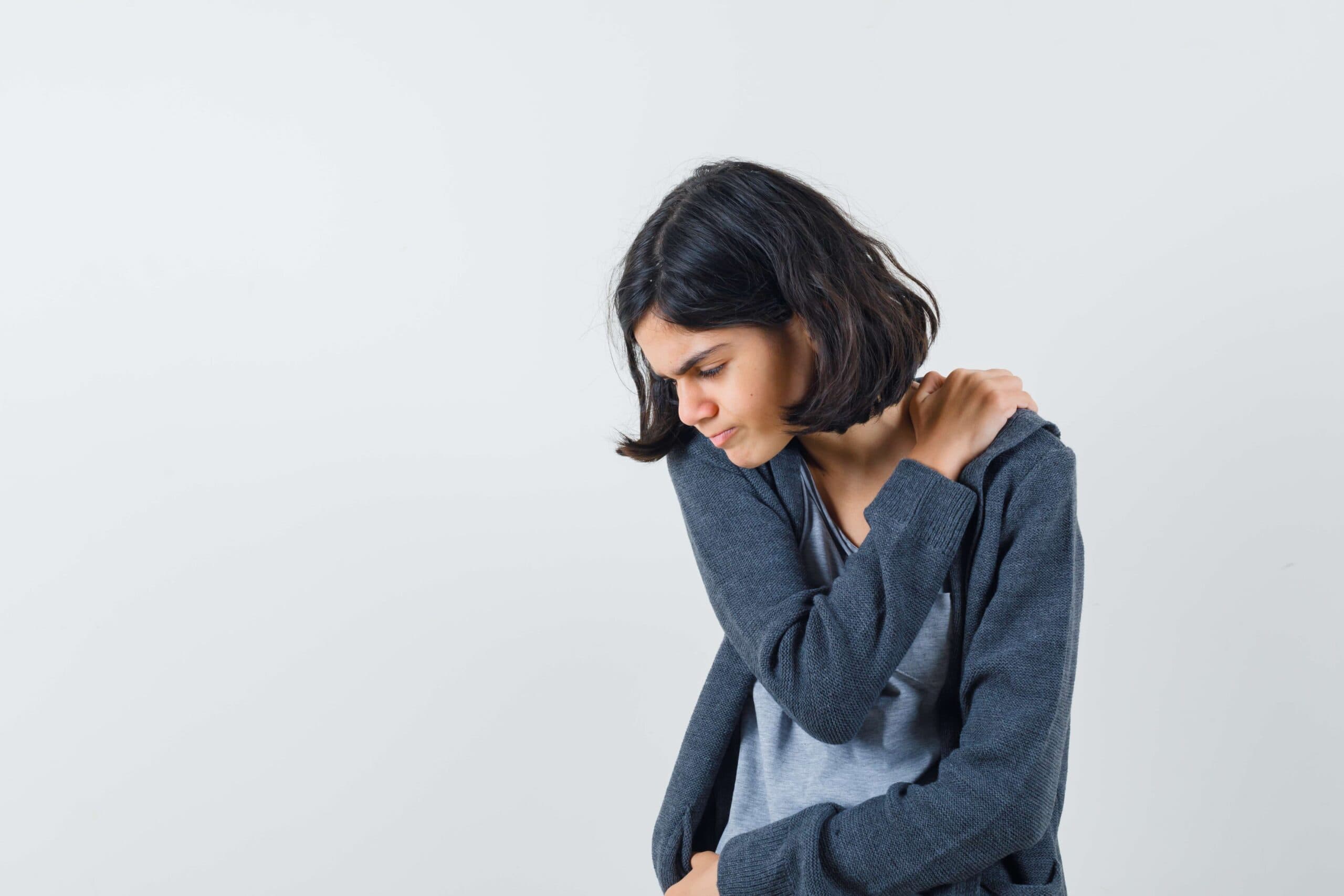 Frozen Shoulder: Causes, Stages & Treatments